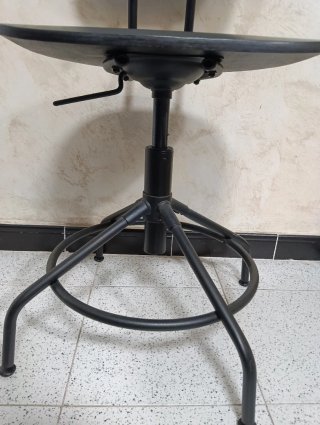 Silla de escritorio giratoria negra