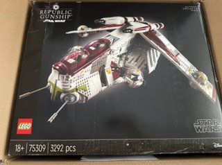 LEGO Star Wars 75309 Cañonera República