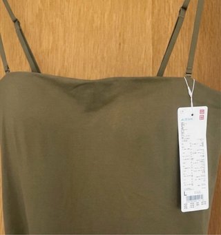 Vestido Uniqlo Airism L con sujetador integrado.