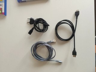 Consola PS4 Slim 1TB + 5 Juegos + 2 Mandos