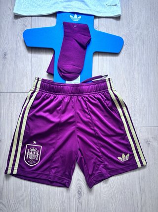 Segunda Equipación España Adidas. Talla 140 (8-10)