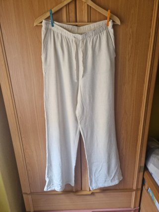 Pantalón de lino fluido