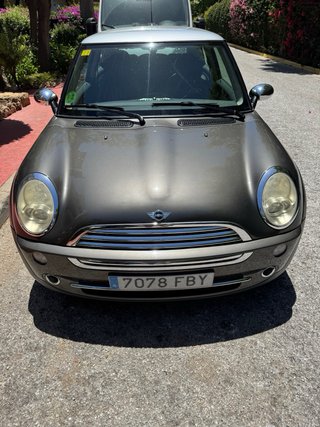 MINI One R53, año 2006, Edicion Park Lane.