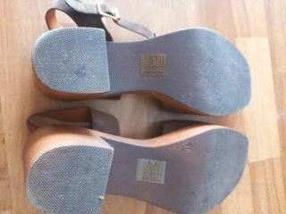 Sandalias de plataforma marrones talla 41