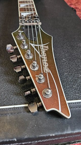 Chitarra elettrica Ibanez Xiphos XPT700