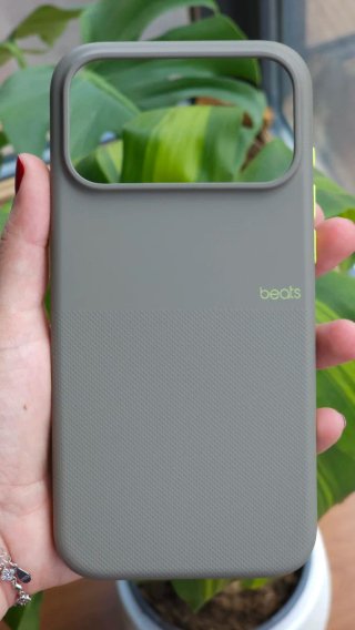 Funda Beats Gris iPhone 17 Pro Max