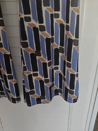 Lote falda amarilla y pantalón azul.