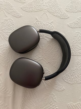 AirPods Max Space Gray
