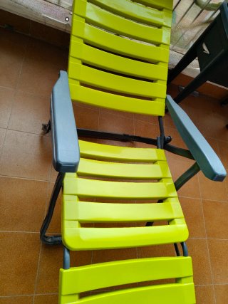 Urge venta Hamaca terraza plegable 3 posiciones.