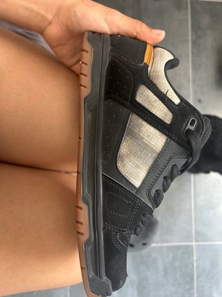Zapatillas DC Chunky Negras y Naranjas