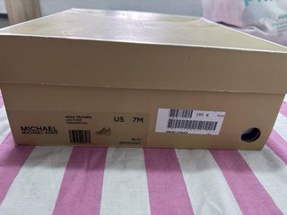 Zapatilla Michael Kors Dorada