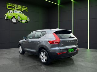Volvo XC40 T4 Momentum Auto 140 kW (190 CV)