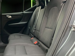 Volvo XC40 T4 Momentum Auto 140 kW (190 CV)