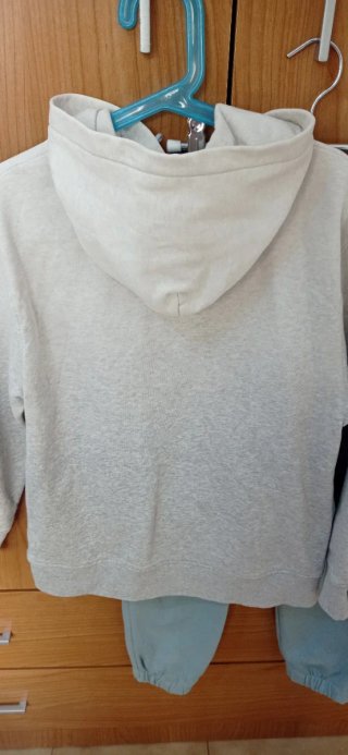 Chándal pantalón  8 años y sudadera 9 años