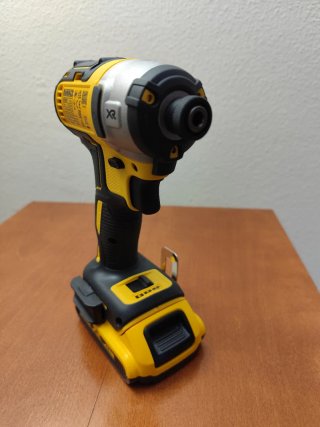 Atornillador Impacto DeWalt DCF887 Brushless