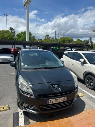 Peugeot 5008 2010