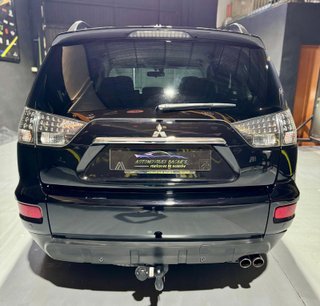 MITSUBISHI Outlander 220 DID Motion 177Cv