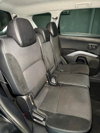 MITSUBISHI Outlander 220 DID Motion 177Cv