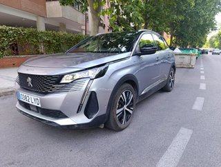 PEUGEOT 3008 Hybrid4 e-EAT8 GT