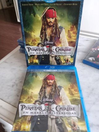 Piratas del Caribe: En Mares Misteriosos Blu-ray +
