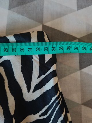 Lote falda y pantalón estampado cebra