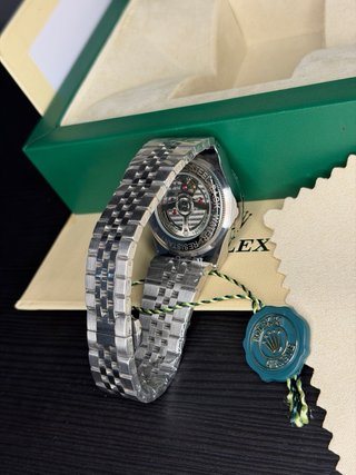 Reloj Rolex Plateado y Negro