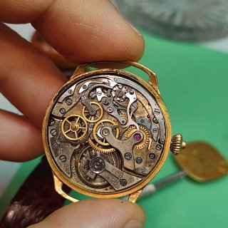 Reloj de oro antiguo cronógrafo