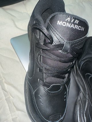 Zapatillas Nike Air Monarch Negras