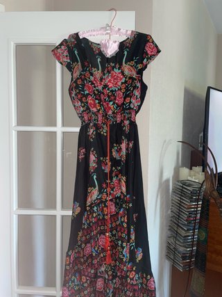 Vestido largo estampado floral y pavo real