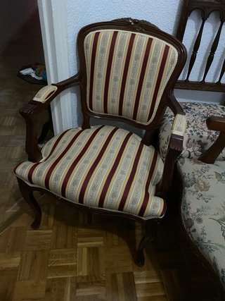Silla Clásica de Madera