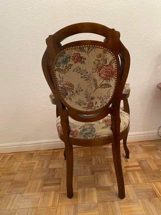 Silla Clásica de Madera