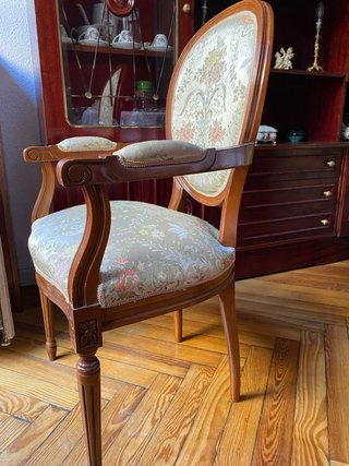 Silla Clásica de Madera