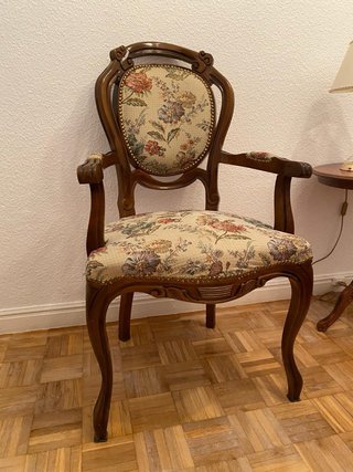 Silla Clásica de Madera