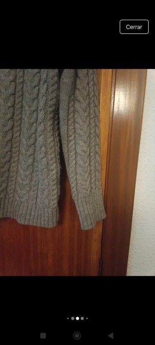 Jersey gris trenzado