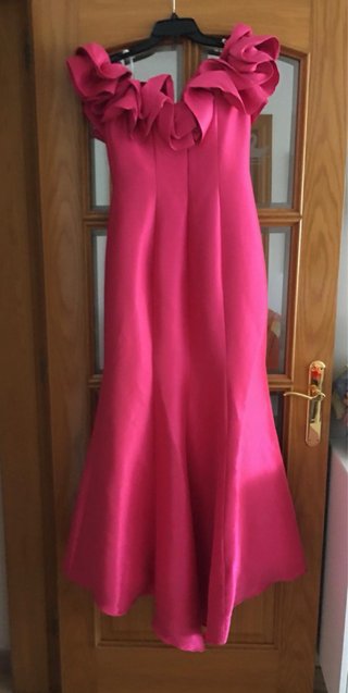 Vestido rosa con volantes