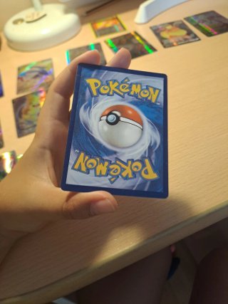 Carta Pokémon Meowth V 180 HP