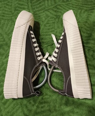 Zapatillas Zara Talla 42 Negras y Blancas
