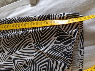 Pantalón capri estampado talla M