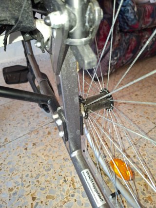 Vendo silla de ruedas con cojin antiescaras