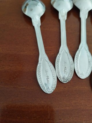 Juego de 4 cucharillas de metal plateado