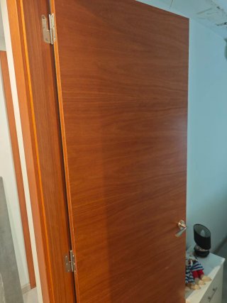 Puerta interior madera