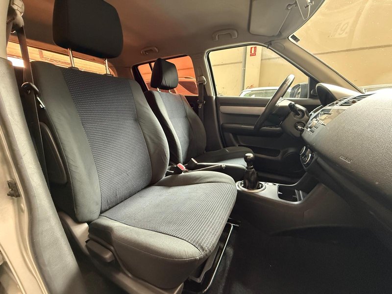 Suzuki Swift 1.3 DDis GL 3p 2010, foto 9