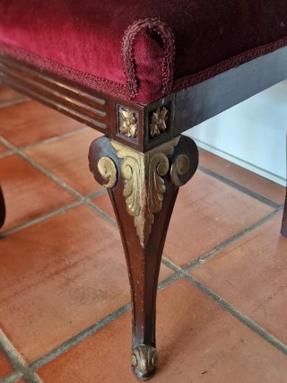 Silla antigua Luis XV terciopelo burdeos y oro