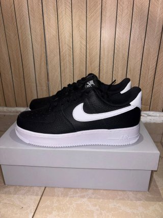 Nike Air Force 1 Negras y Blancas