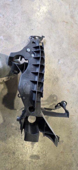 Soporte Faro Audi A4 B8 Restyling derecho