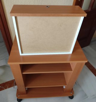 Mueble auxiliar madera con cajón y ruedas