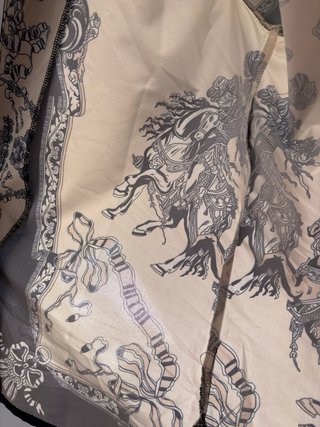 Camisa de playa tipo Gucci Beige y Negra Talla M