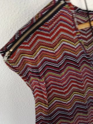 Vestido corto con cremalleras S