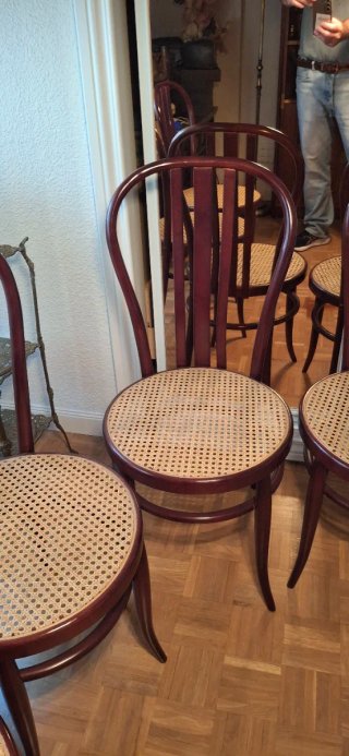 4 Sillas tipo Thonet n°14 madera ligera  y ratán