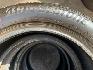 Neumáticos Bridgestone 225/50/17 94Y